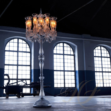 Коллекция Канделябры и напольные светильники бренда Baccarat