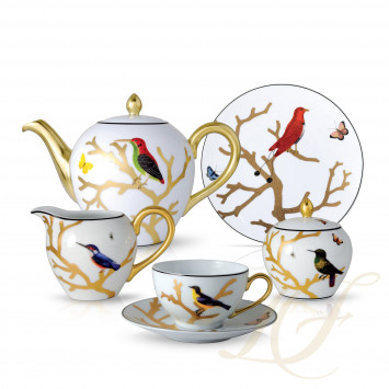 Чайный сервиз на 6 персон коллекции Aux Oiseaux бренда Bernardaud