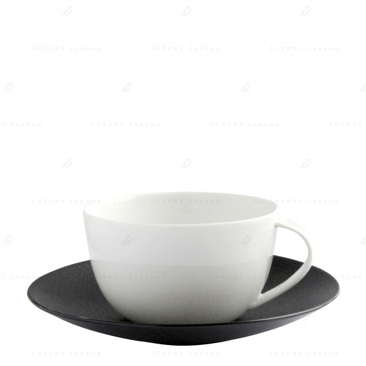 Чашка чайная с блюдцем 200мл коллекции Bulle Sable Noir бренда Bernardaud