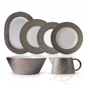 Столовый сервиз на 6 персон коллекции Ecume Platine бренда Bernardaud