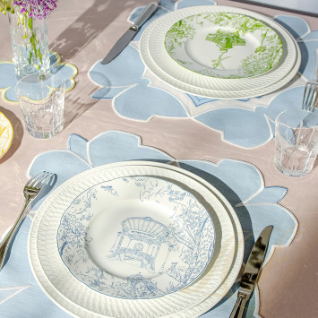 Чайный сервиз на 6 персон коллекции Tout Paris бренда Bernardaud