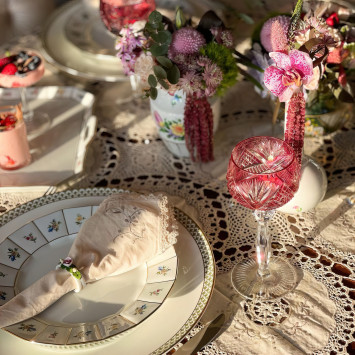 Кофейный сервиз на 6 персон коллекции Grecque Mille Fleurs бренда Fürstenberg