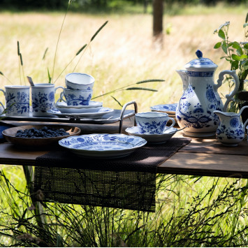 Чашка кофейная с блюдцем 0,23л коллекции Blau Zwiebelmuster бренда Hutschenreuther