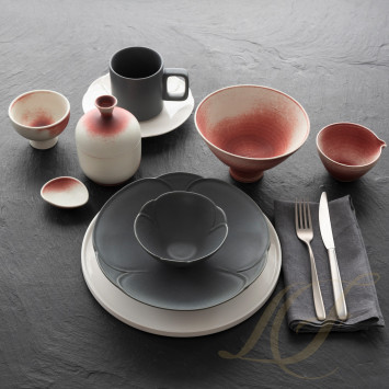 Чаша на ножке 17см коллекции Bloom 