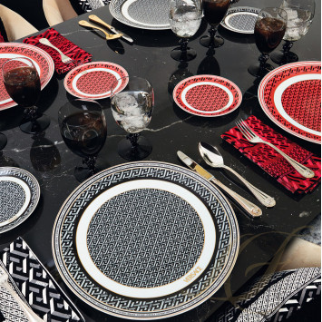 Тарелка подстановочная 33см коллекции La Greca Signature 