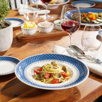 Тарелка суповая 25см коллекции Casale Blu бренда Villeroy & Boch