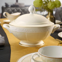 Столовый сервиз на 6 персон коллекции Ivoire бренда Villeroy & Boch