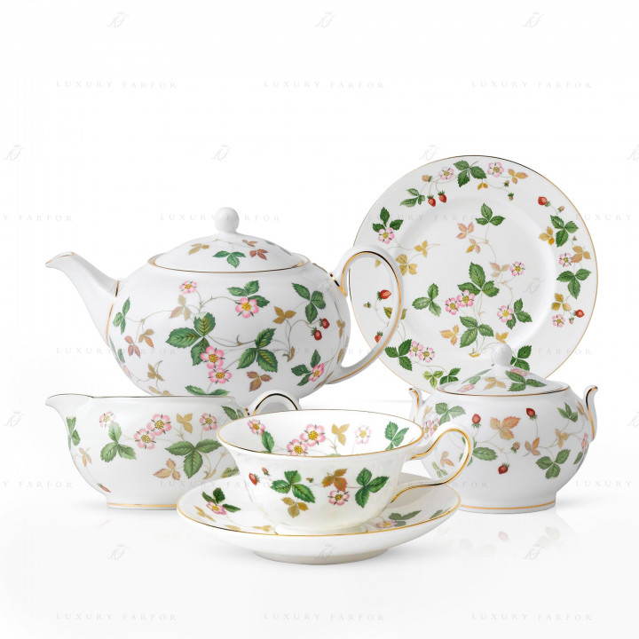 Чайный сервиз на 4 персоны коллекции Wild Strawberry бренда Wedgwood